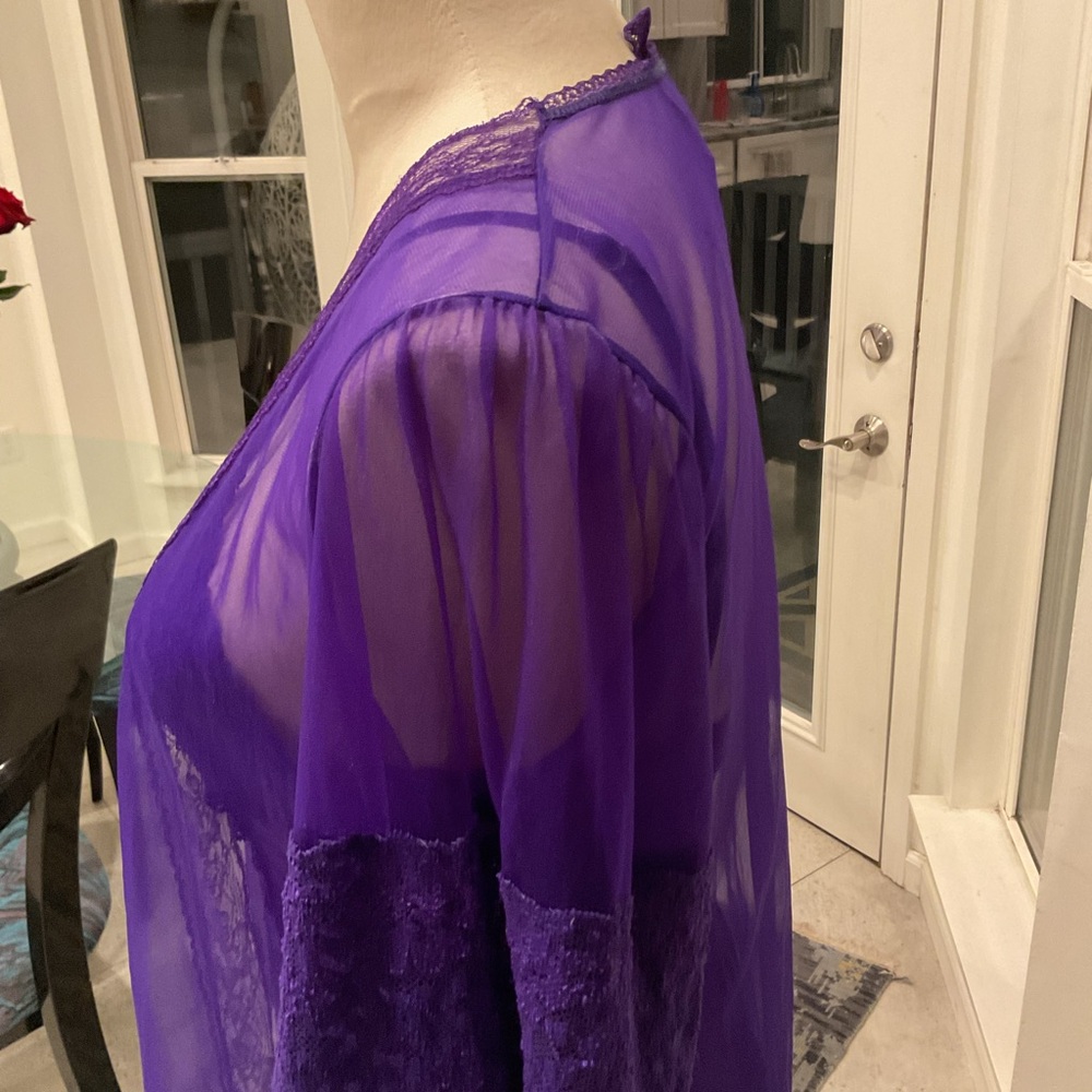 Intimo Purple Lace Robe Set - Picture 15 of 15